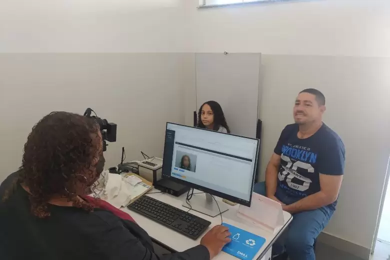 Nova carteira de identidade já é emitida em Itabira e região Nova carteira de identidade já é emitida em Itabira e região