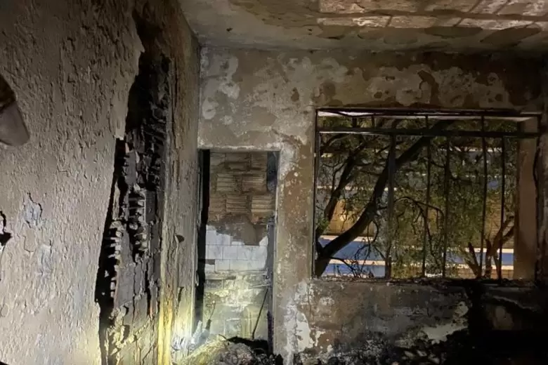 Incêndio em depósito de materiais mobiliza bombeiros no centro de BH Incêndio em depósito de materiais mobiliza bombeiros no centro de BH