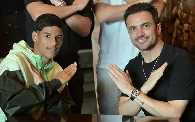 Luva de Pedreiro anuncia que Falcão, do futsal, gerenciará sua carreira