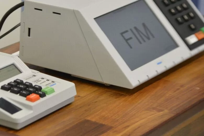 Votação terá horário unificado no Brasil; veja como vai funcionar em cada Estado Votação terá horário unificado no Brasil; veja como vai funcionar em cada Estado