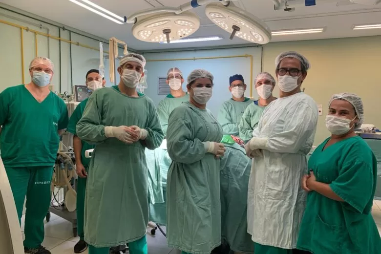 Inédito em Itabira: HNSD realiza primeira cirurgia para correção de escoliose Inédito em Itabira: HNSD realiza primeira cirurgia para correção de escoliose