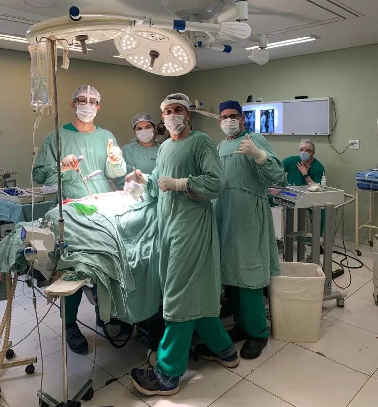 Inédito em Itabira: HNSD realiza primeira cirurgia para correção de escoliose