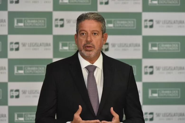 Arthur Lira garante que Reforma Tributária será votada até sexta-feira Arthur Lira garante que Reforma Tributária será votada até sexta-feira