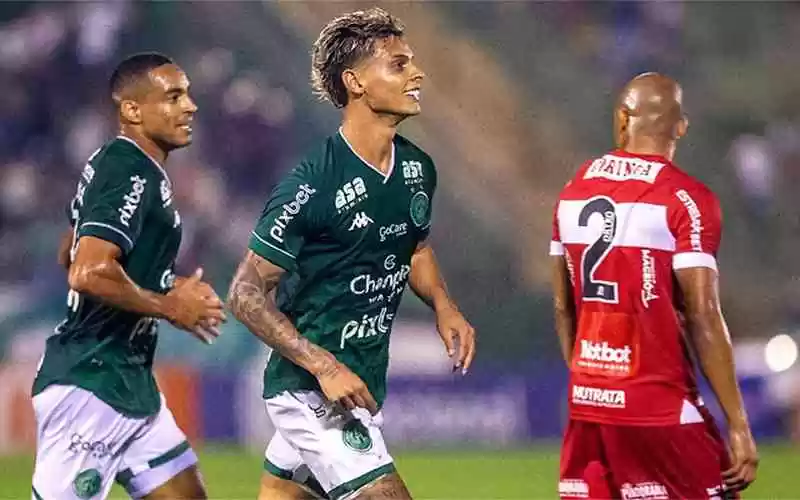 Com gol no fim, Guarani vence o CRB e se aproxima da permanência na Série B