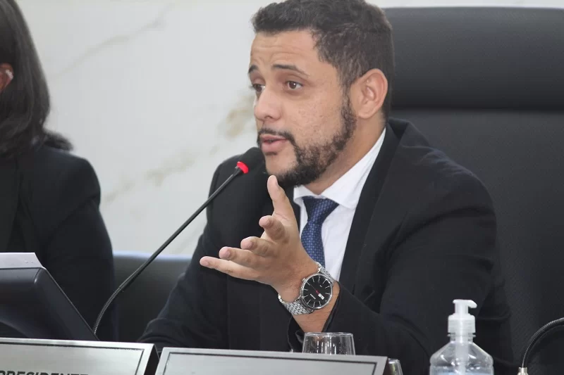 Vetão tenta impor a sua vontade e impede votação de requerimento que convocava a eleição da Câmara