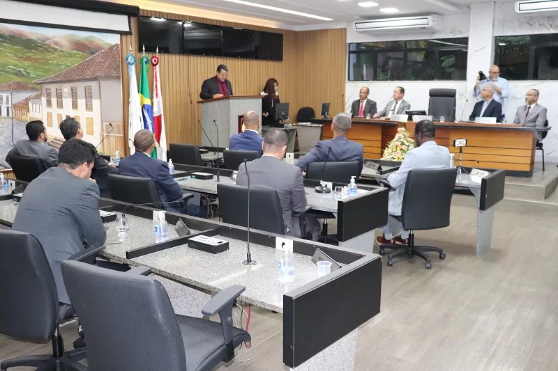 Câmara: Heraldo assume presidência em tom conciliador: "faremos uma gestão de colaboração com os demais poderes"