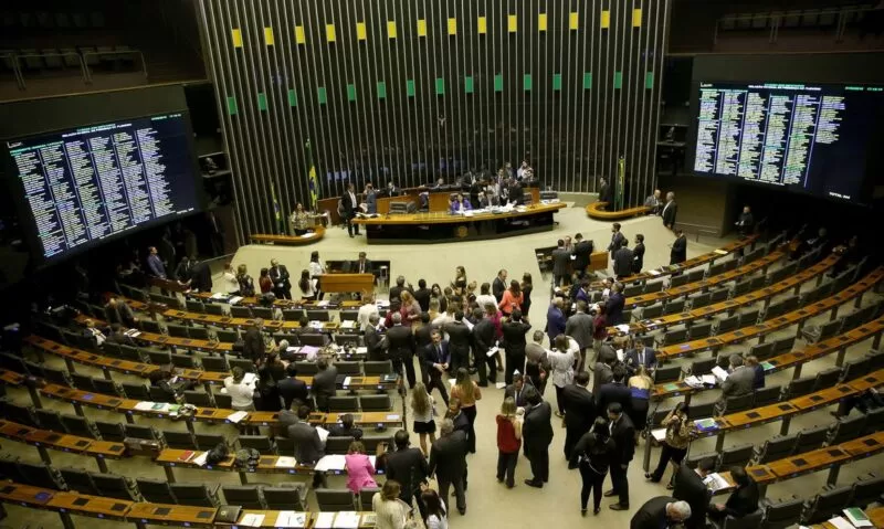 Brasil: estudo mostra como as parlamentares são ofendidas nas redes sociais Brasil: estudo mostra como as parlamentares são ofendidas nas redes sociais