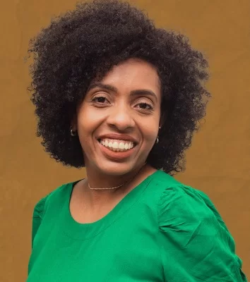Conheça Elaine Mendes, 1ª mulher a comandar a Secretaria de Obras, Transporte e Trânsito de Itabira Conheça Elaine Mendes, 1ª mulher a comandar a Secretaria de Obras, Transporte e Trânsito de Itabira
