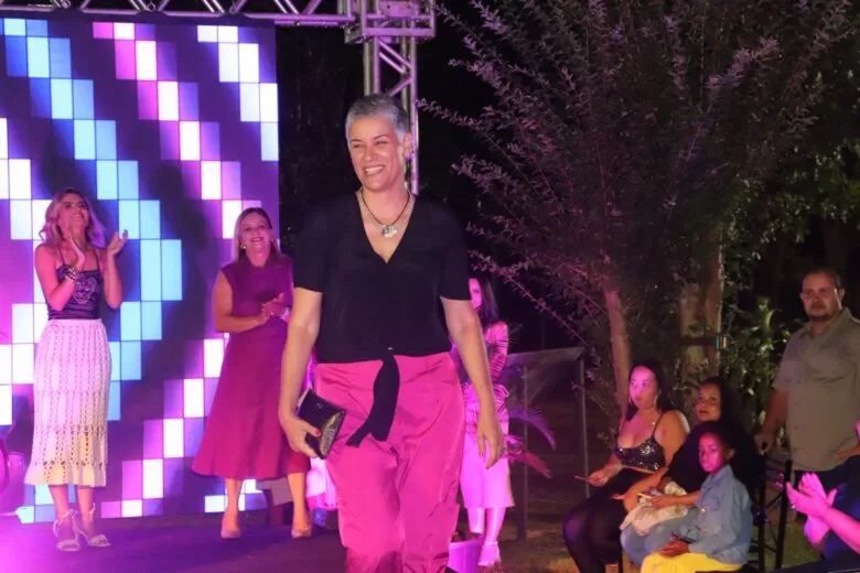 Desfile celebra empreendedorismo e secretariado feminino em Itabira Desfile celebra empreendedorismo e secretariado feminino em Itabira
