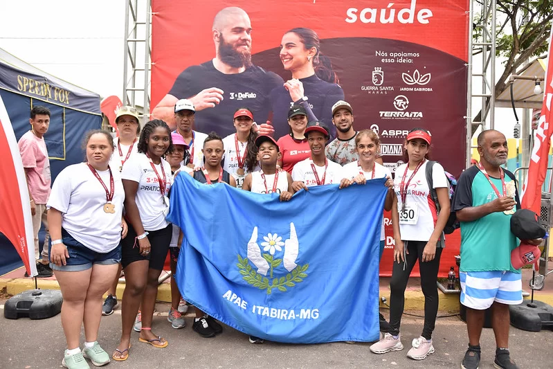 Alunos da Apae participam da Pratique Run - DeFato 30 Anos: "mais aceitação e menos preconceito", defende psicóloga