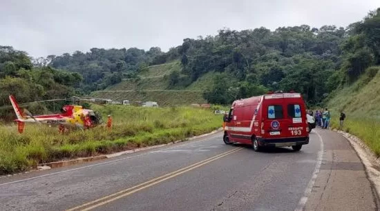 Grave acidente deixa uma pessoa morta e três feridas na MGC-120, em Itabira