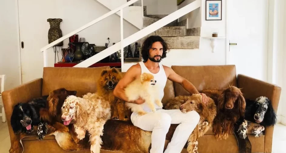 Corpo do ator Jeff Machado foi encontrado com “ajuda” de seus cães Corpo do ator Jeff Machado foi encontrado com “ajuda” de seus cães