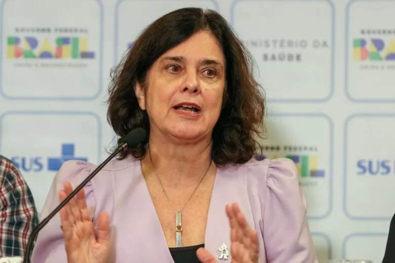 Ministra anuncia atualização da vacina contra pólio a partir de 2024 Ministra anuncia atualização da vacina contra pólio a partir de 2024