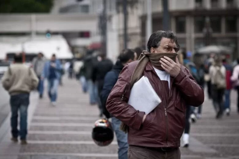 Previsão do Tempo: frio e pancadas de chuva na segunda-feira Previsão do Tempo: frio e pancadas de chuva na segunda-feira