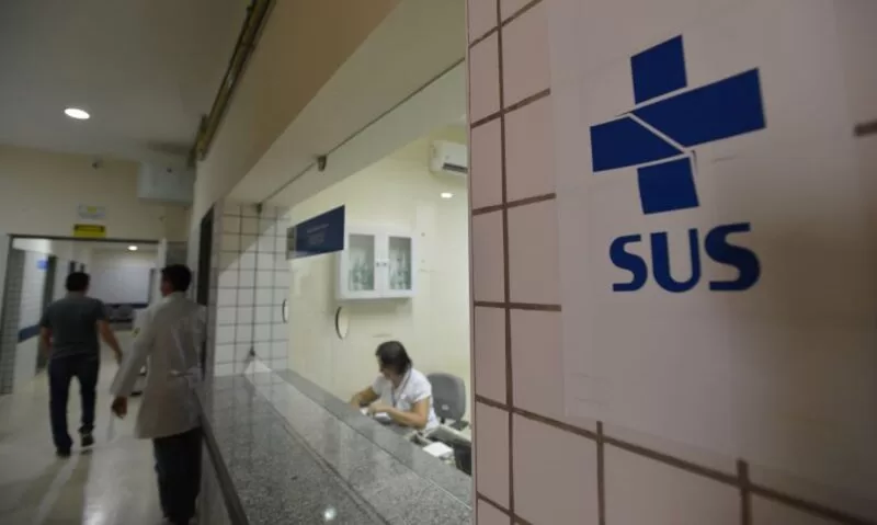 Farmácias públicas vão divulgar estoques de medicamentos na internet Farmácias públicas vão divulgar estoques de medicamentos na internet