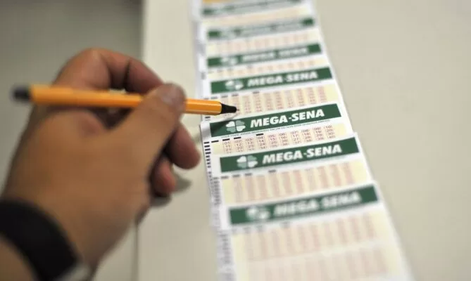 Mega-Sena não tem ganhadores e prêmio vai para R$ 42 milhões