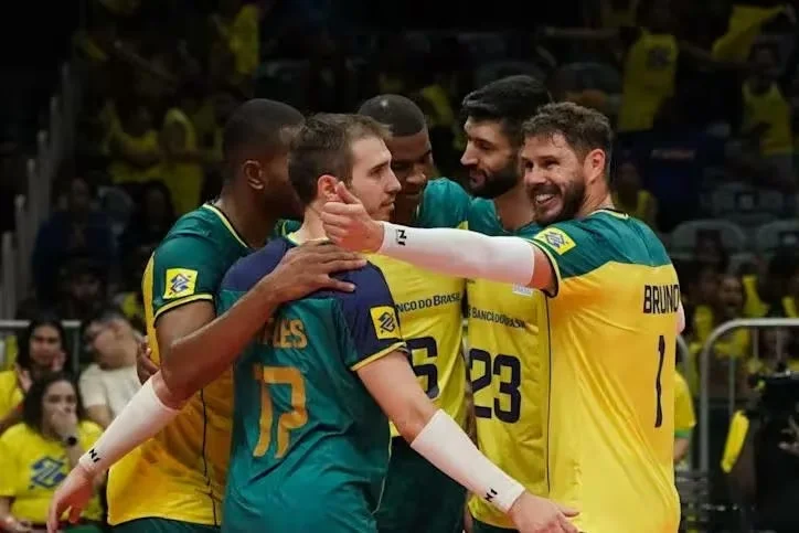 Pré-Olímpico: Brasil salva match-point e vence a República Checa com show de Darlan Pré-Olímpico: Brasil salva match-point e vence a República Checa com show de Darlan