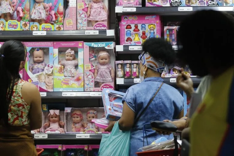 Minas Gerais deve somar R$ 45,2 bilhões em vendas até o fim do ano Minas Gerais deve somar R$ 45,2 bilhões em vendas até o fim do ano
