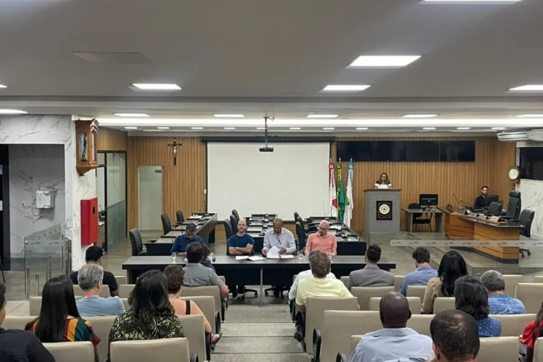 Câmara realiza segunda audiência pública para debater alterações no Plano Diretor Câmara realiza segunda audiência pública para debater alterações no Plano Diretor