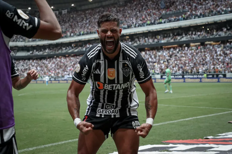 Atlético faz 3 a 0 no Grêmio e entra de vez na briga pelo título do Brasileirão; veja os gols da partida Atlético faz 3 a 0 no Grêmio e entra de vez na briga pelo título do Brasileirão; veja os gols da partida