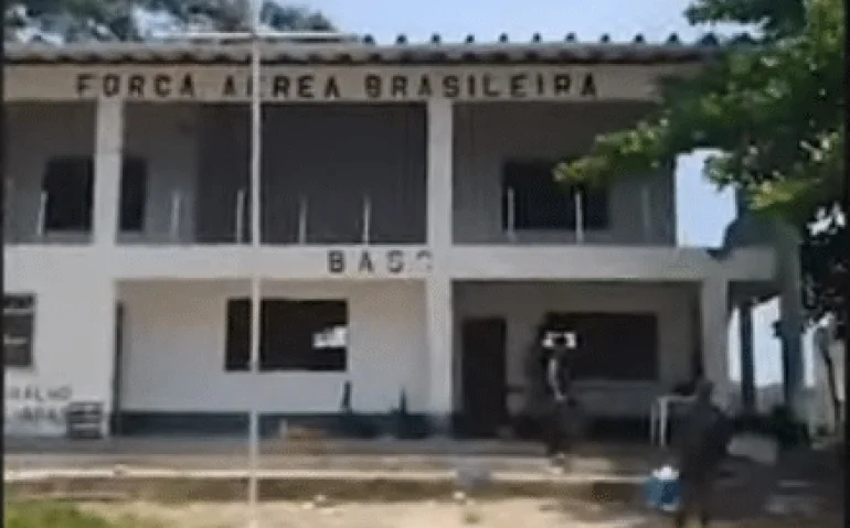 FAB afirma que base desativada no Rio de Janeiro não foi furtada FAB afirma que base desativada no Rio de Janeiro não foi furtada