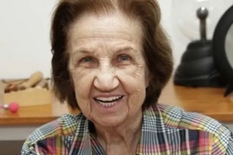 Morre aos 100 anos, a santamariense e pioneira da docência de física em Minas Gerais, Beatriz Alvarenga