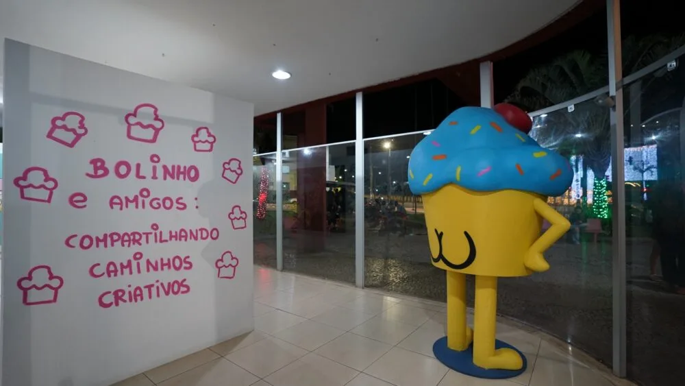 Galeria da FCCDA recebe a exposição "Bolinho e Amigos: Compartilhando caminhos criativos"