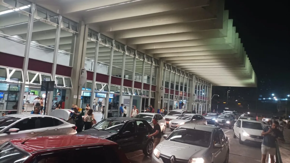 Feriado da Proclamação da República promete movimentar estradas, rodoviária e aeroporto em BH