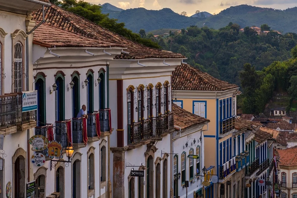Tribunal de Contas multa Prefeitura de Ouro Preto por irregularidades em adesão à Ata de Registro de Preço
