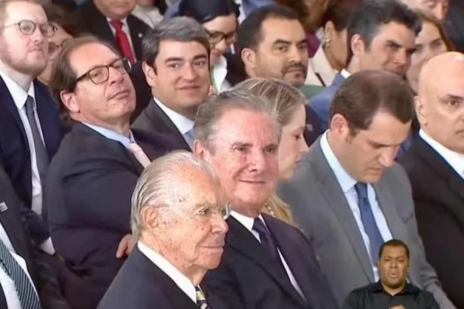 Collor é ignorado em discursos de Lula, Dino e Lewandowski Collor é ignorado em discursos de Lula, Dino e Lewandowski