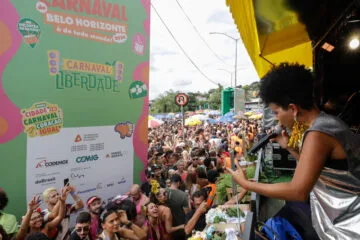 Carnaval de BH recebeu mais de 5 milhões de foliões, com turistas de São Paulo e Bahia