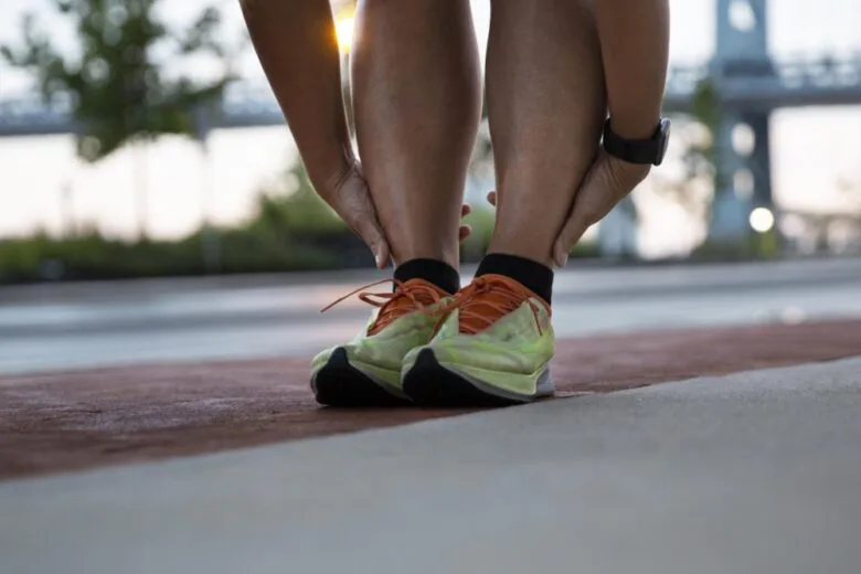 Corrida DeFato Saúde: inscrições abertas e dicas para evitar lesões durante a prova