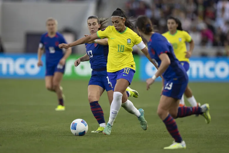 Fifa assina acordo com a Netflix para passar os jogos da Copa do Mundo Feminina em 2027 e 2031