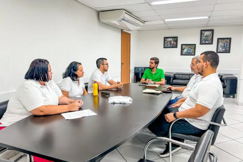 Prefeitura de Ipatinga estabelece o Núcleo de Educação Permanente, Pesquisa e Práticas em Saúde Prefeitura de Ipatinga estabelece o Núcleo de Educação Permanente, Pesquisa e Práticas em Saúde