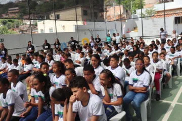 Prefeitura entrega reforma da Escola Municipal Pedreira do Instituto