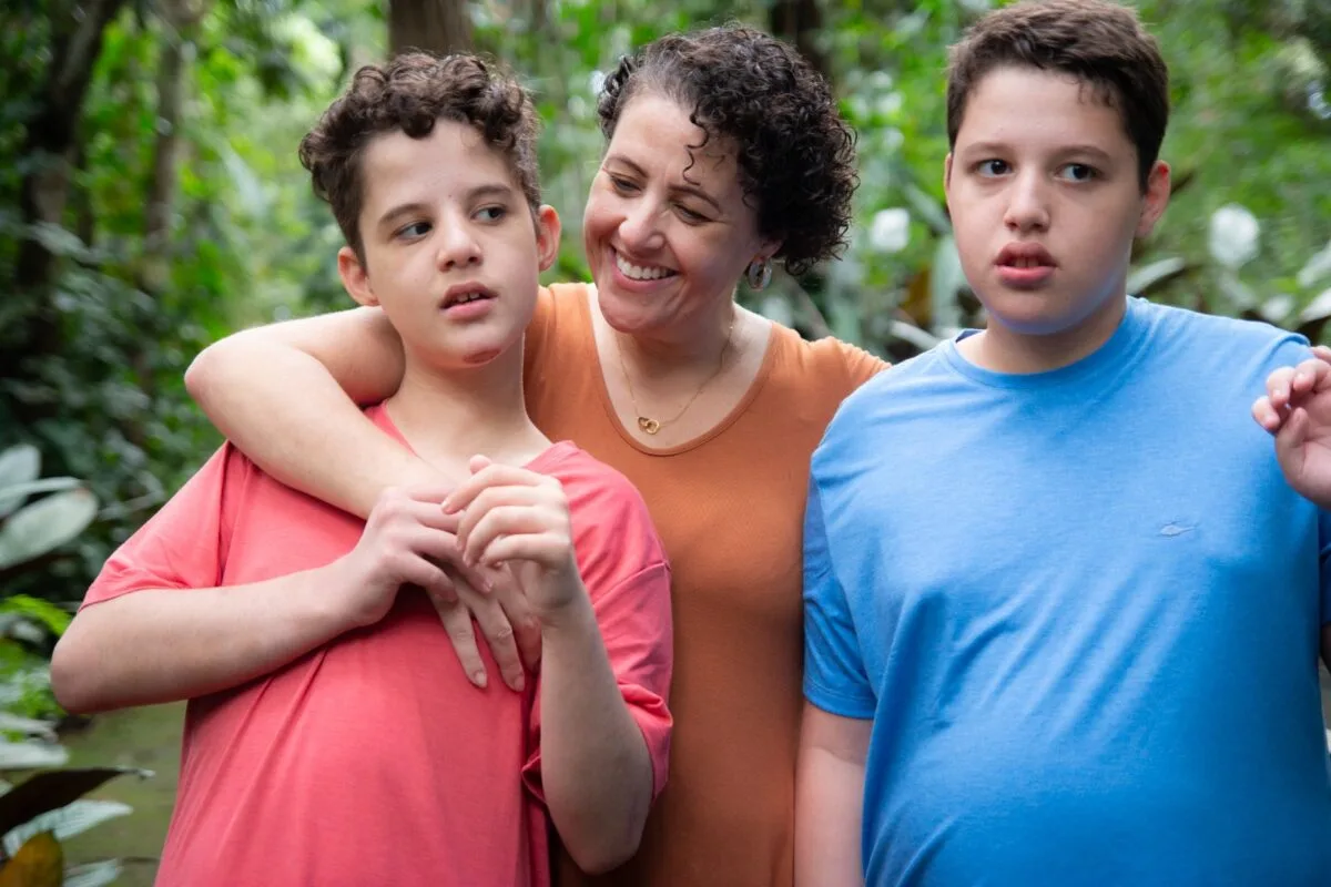 Mãe itabirana transforma drama pessoal em luta pela causa autista