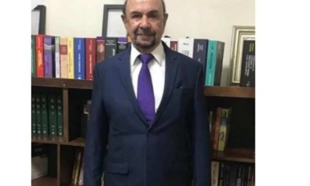 Suspeito de matar e queimar corpo de delegado se entrega à polícia em Sete Lagoas