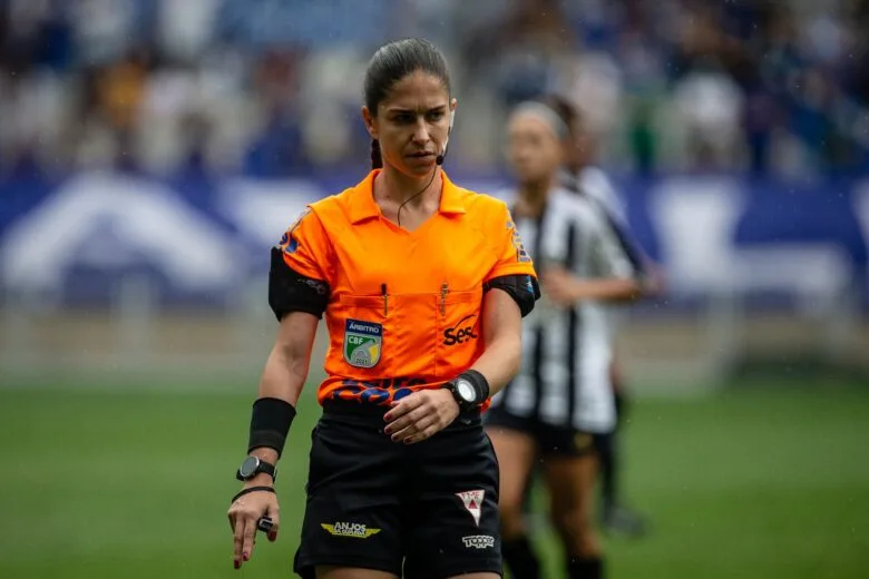 Histórico: Valério x Aymorés terá quarteto de arbitragem 100% feminino Histórico: Valério x Aymorés terá quarteto de arbitragem 100% feminino