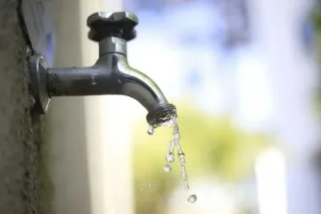 Bairros de Belo Horizonte têm falta de água nesta sexta-feira; Copasa explica desabastecimento