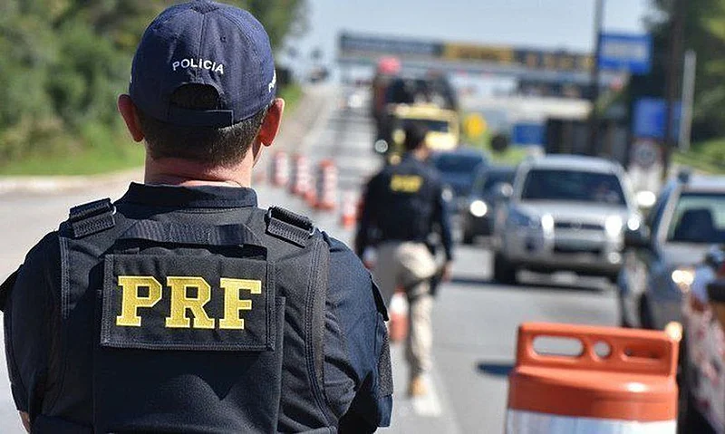 Veículo furtado é recuperado após acidente na BR-381, em João Monlevade