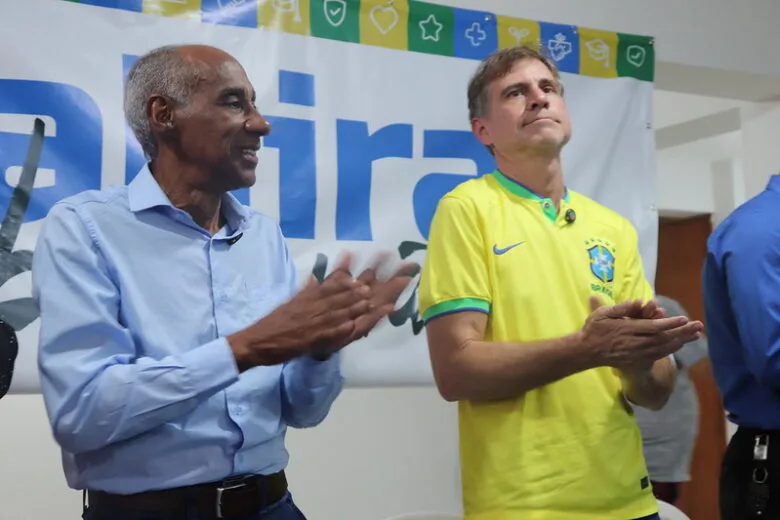 João Izael oficializa candidatura à Prefeitura de Itabira tendo Pedro Fortunato como vice João Izael oficializa candidatura à Prefeitura de Itabira tendo Pedro Fortunato como vice