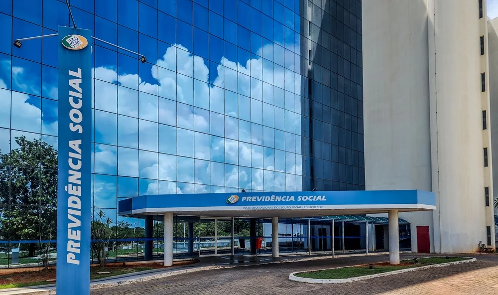Roubalheira do INSS: um novo PIX na conta eleitoral de Lula