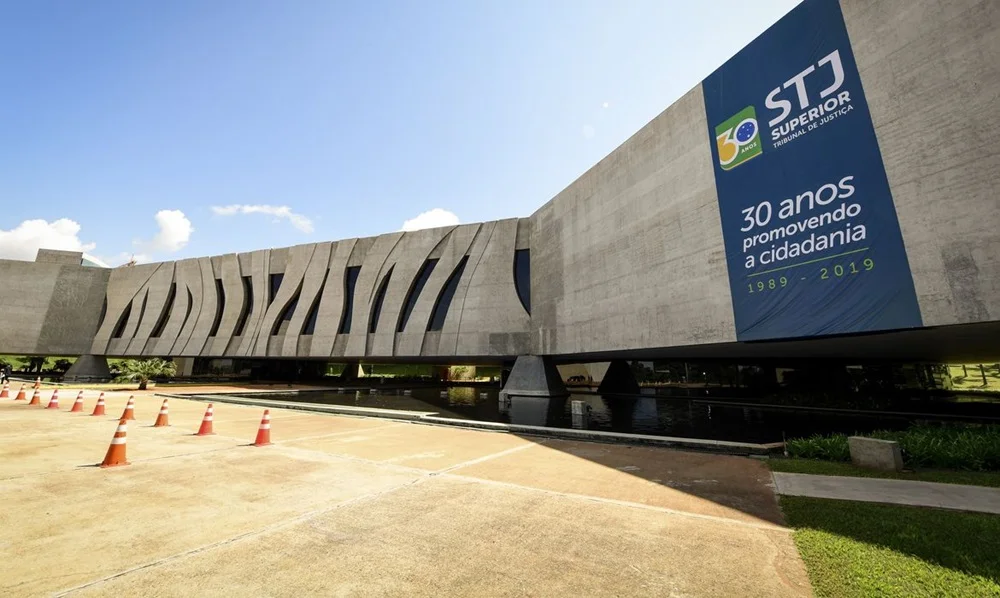 STJ publica edital de concurso com salários de R$ 12 mil; saiba mais