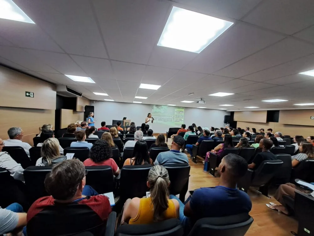 Luciana Balbino na palestra em São Domingos do Prata - Foto: Fernanda Pereira/Sebrae-MG