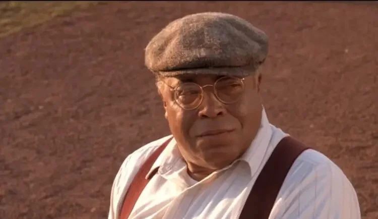 Voz de Darth Vader e Mufasa, James Earl Jones morre aos 93 anos Voz de Darth Vader e Mufasa, James Earl Jones morre aos 93 anos