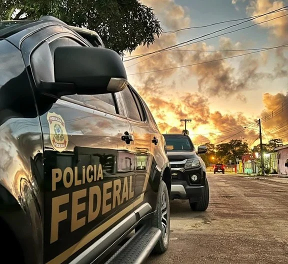 Polícia Federal cumpre mandados contra extração mineral ilegal em Minas Gerais, inclusive em Itabira