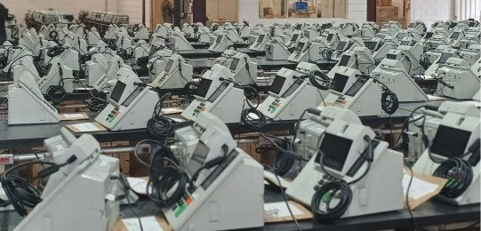 Cartórios eleitorais já estão preparando as urnas eletrônicas para as eleições 2024