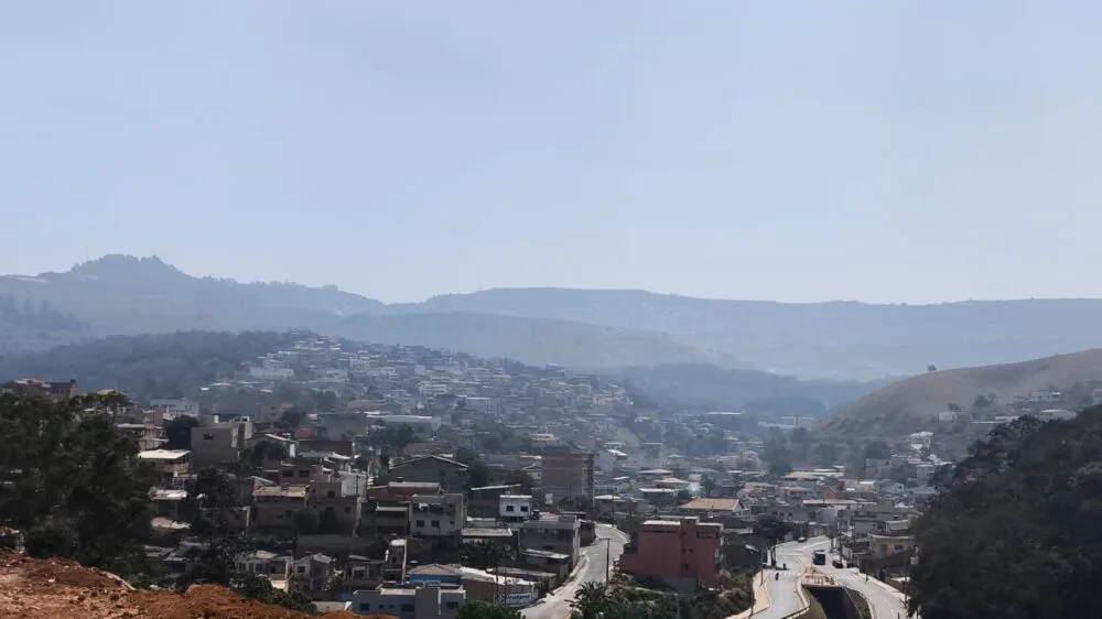 Sextou com cara de “vai chover, mas talvez não”: confira a previsão do tempo em Minas Gerais