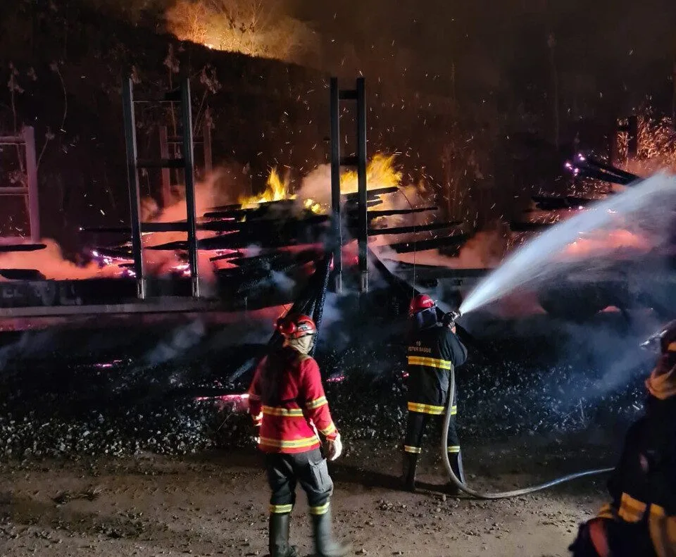 Vale retoma hoje transporte de carga após incêndio em trem; viagens com passageiros voltam nos próximos dias