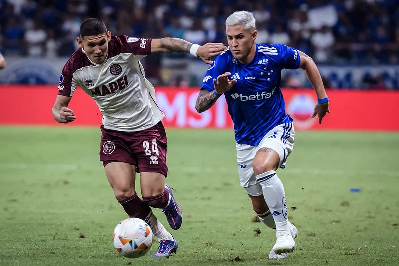 Cruzeiro desperdiça chances e fica no empate com o Lanús pela Sul-Americana; assista aos gols